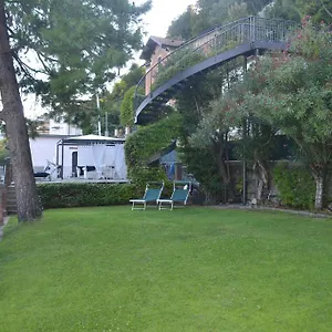 Nina Relais Boutique Bed & Breakfast